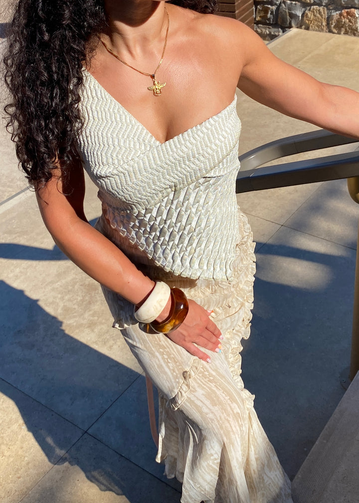 SCULPTED ONE SHOULDER TOP - METALLIC SAND