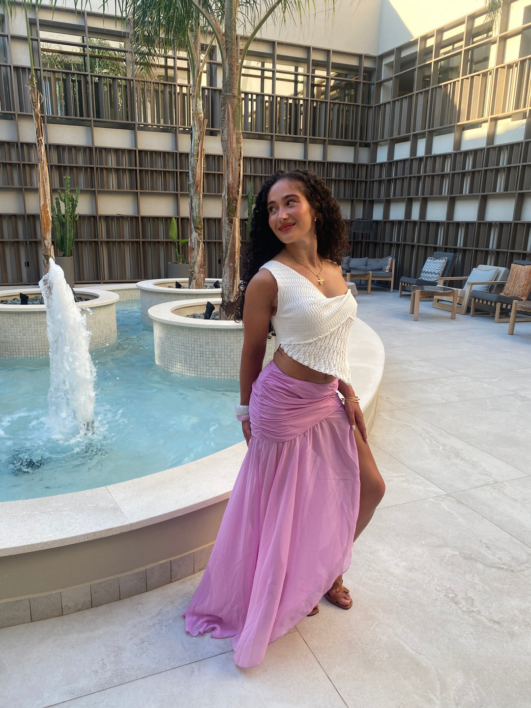 SCULPTED ONE SHOULDER TOP - NATURAL