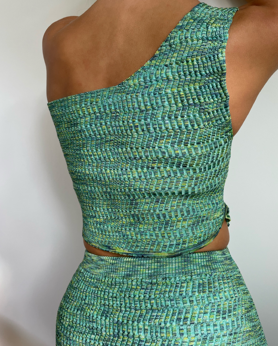SCULPTED ONE SHOULDER TOP - MEADOW GREEN